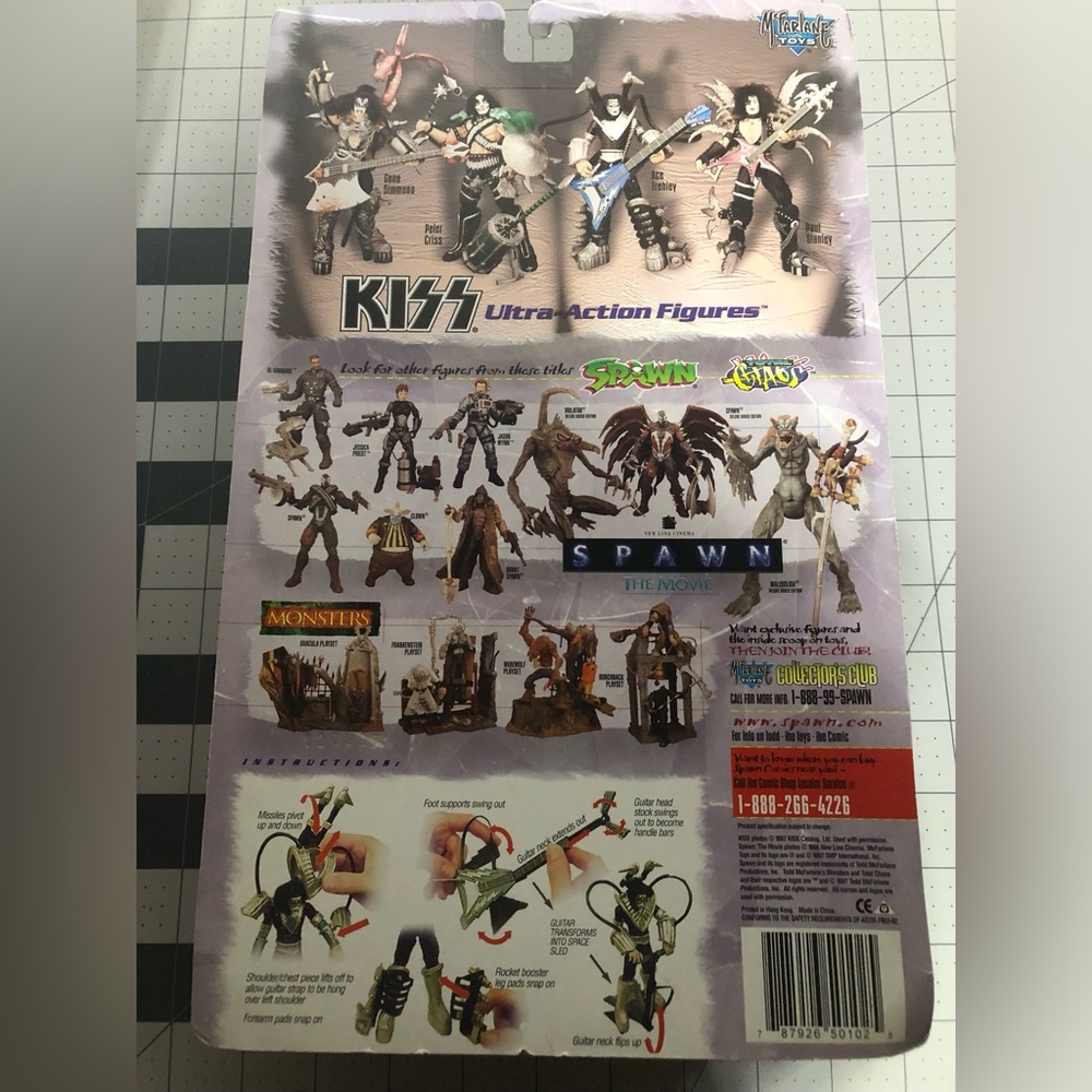 KISS  Ace Frehley Ultra Action Figure 1997 Factory Sealed - Picture 6 of 7